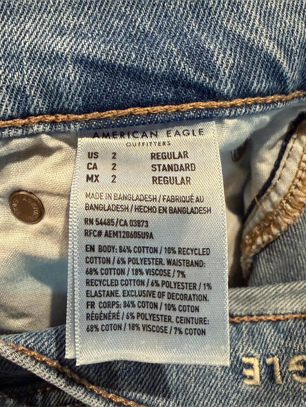 American Eagle Baggy Denim Jeans 2 Distressed High Rise 31” Length - Picture 5 of 8